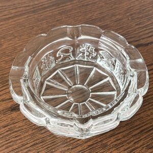 Elegant Clear Glass Ashtray with Zodiac signs
